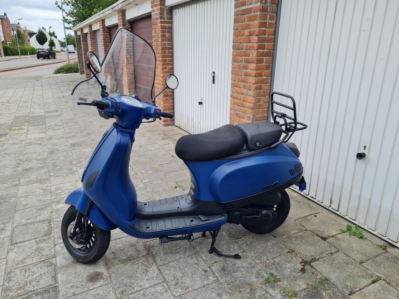 Btc Riva mat blauw 2016
