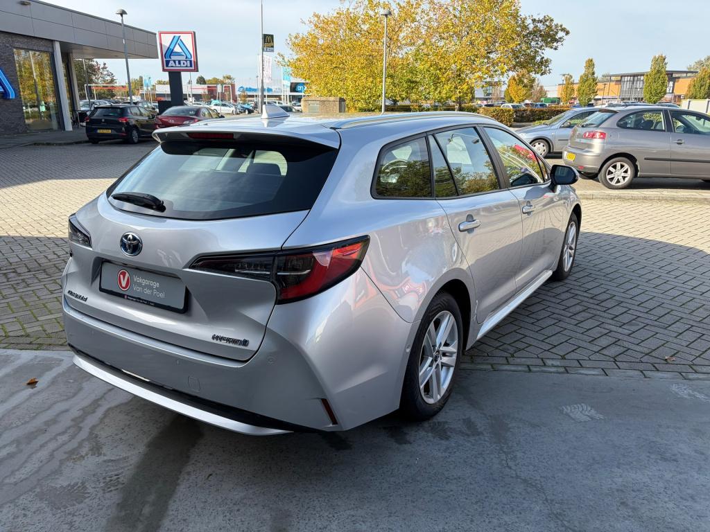 Toyota Corolla Touring Sports 1.8 hybrid active