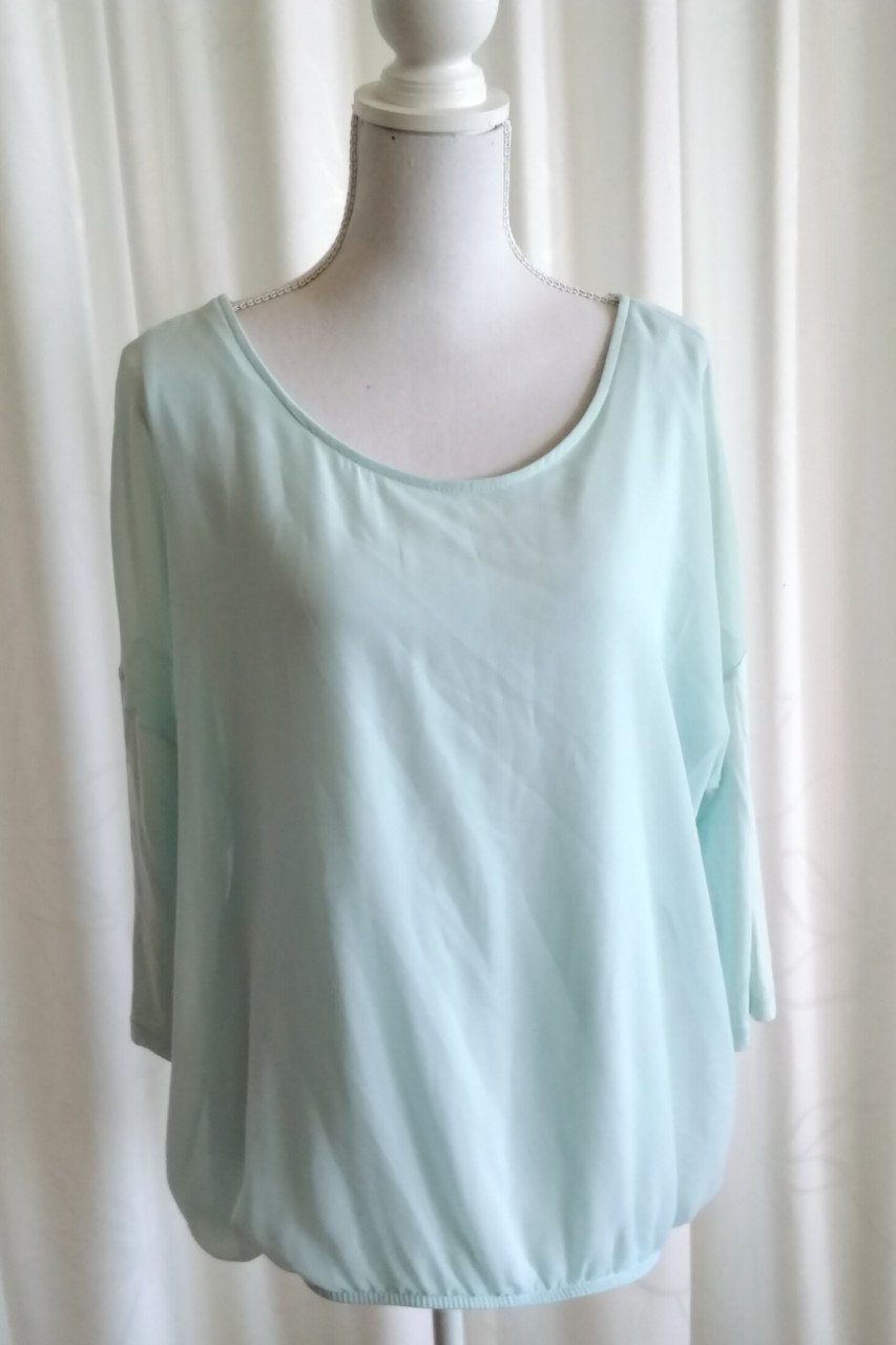 Apart lichtblauw shirt merk Betty Barclay