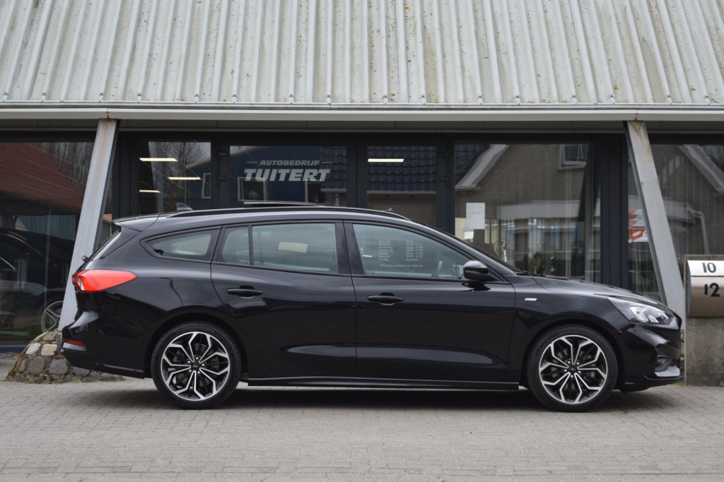 Ford Focus wagon 1.0 ecoboost hybrid st line | panoramadak | apple carplay 