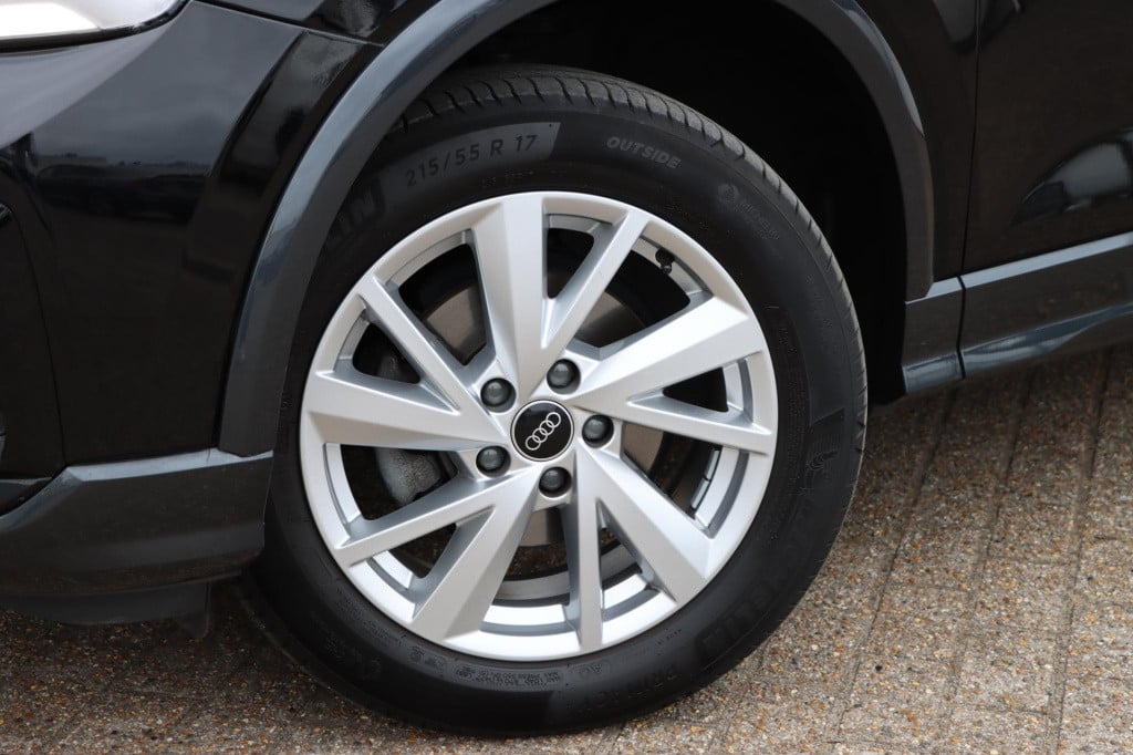 Audi Q2 35 tfsi advanced edition 150pk s-tronic