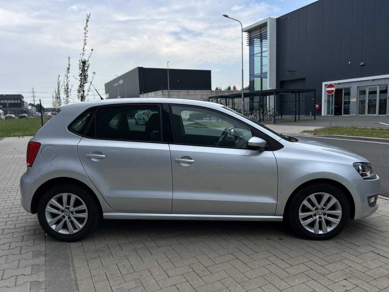 Volkswagen Polo 1.4-16V Comfortline/APK/AIRCO/BLUETOOTH/NAVI