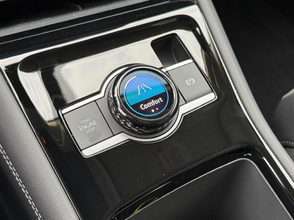 Volkswagen Tiguan 1.5 ehybrid elegance 204pk | trekhaak | 360 camera | dode