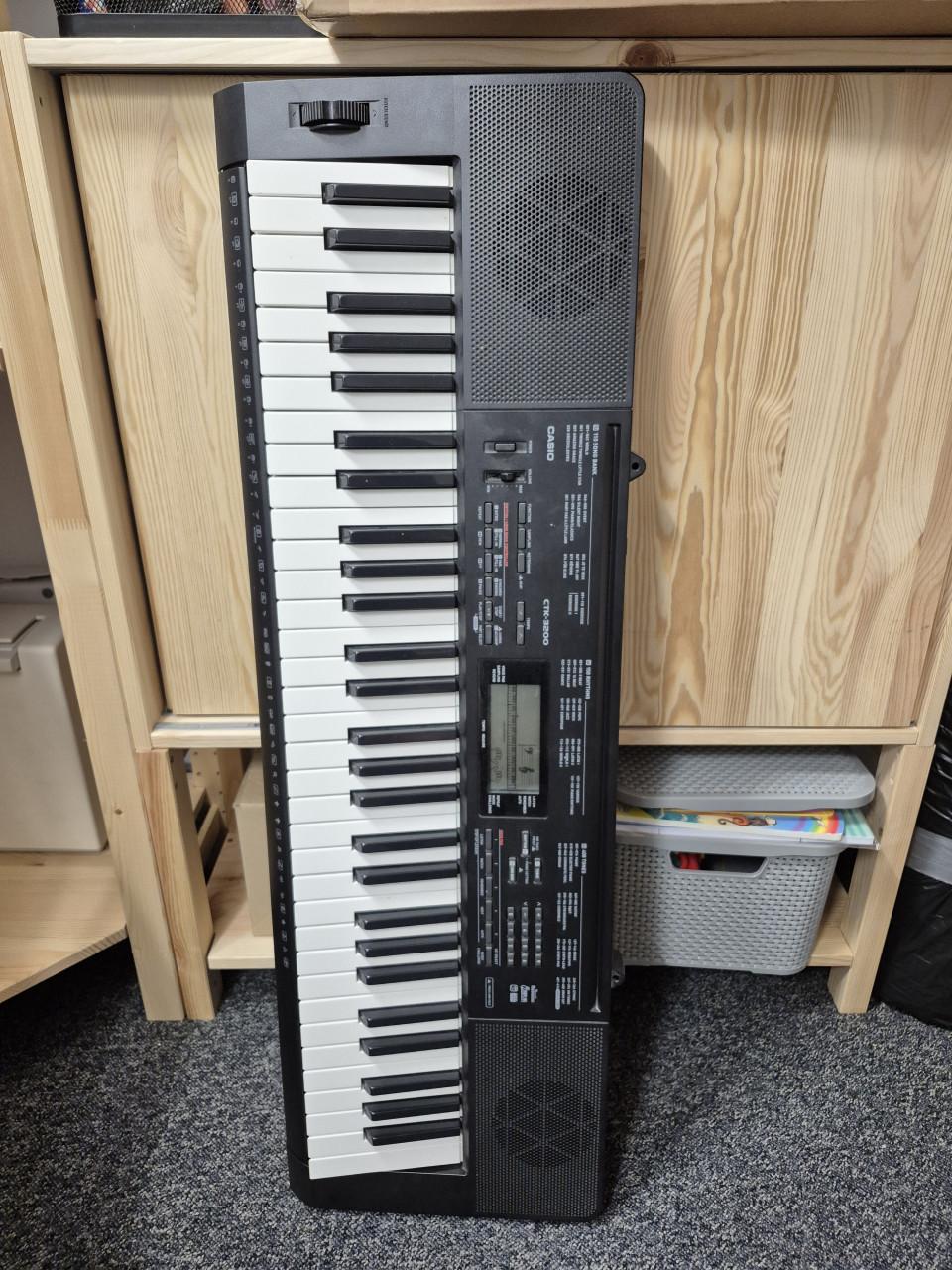 Casio CTK3200 keyboard