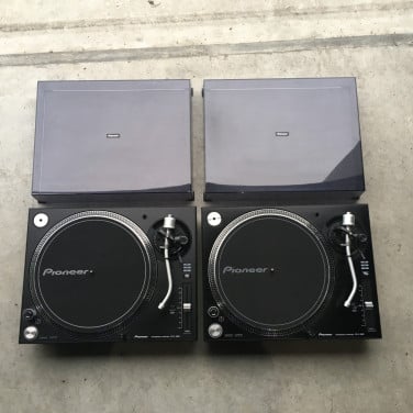 2 x Pioneer PLX 1000 dj draaitafels samen 1095 euro SL 1210