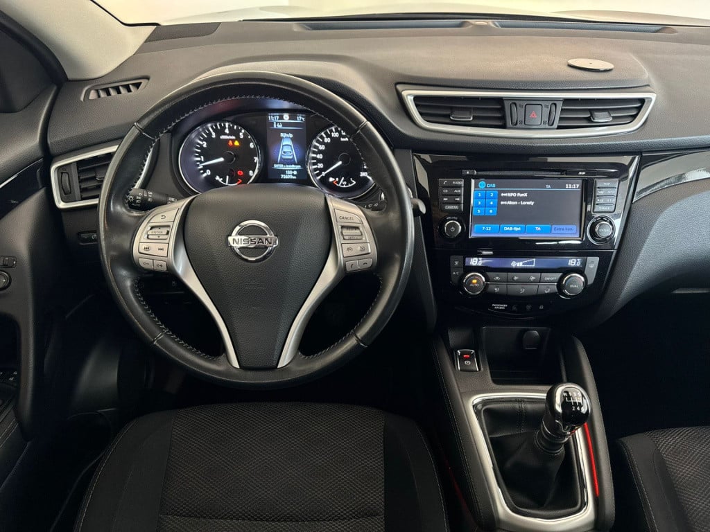 Nissan Qashqai 1.6 connect edition
