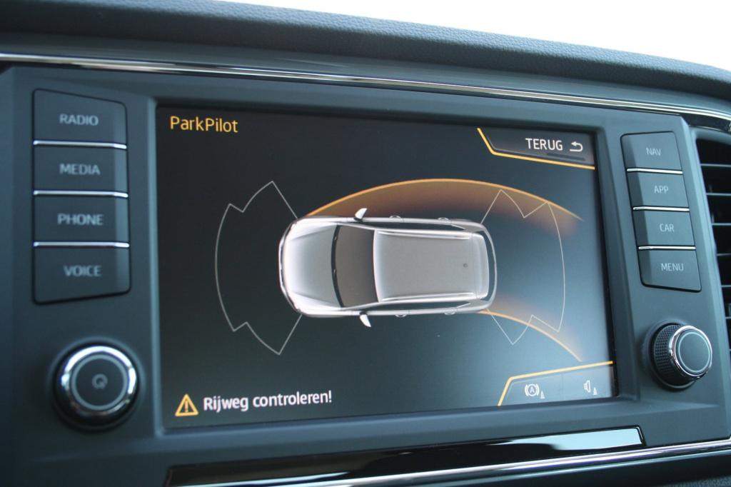 Seat Ateca 1.0 ecotsi style / navi / cruise / pdc