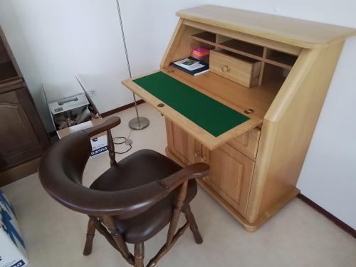 Bureau met stoel