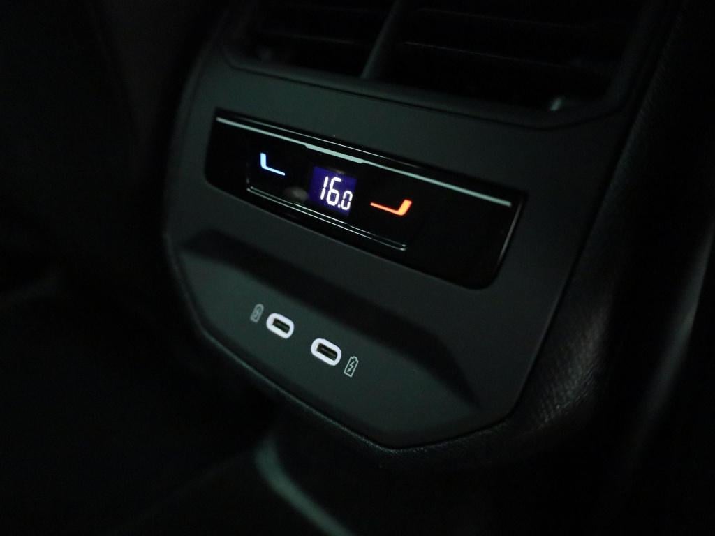 Seat Leon 1.0 etsi fr business intense | automaat | navigatie | stoel/stuur