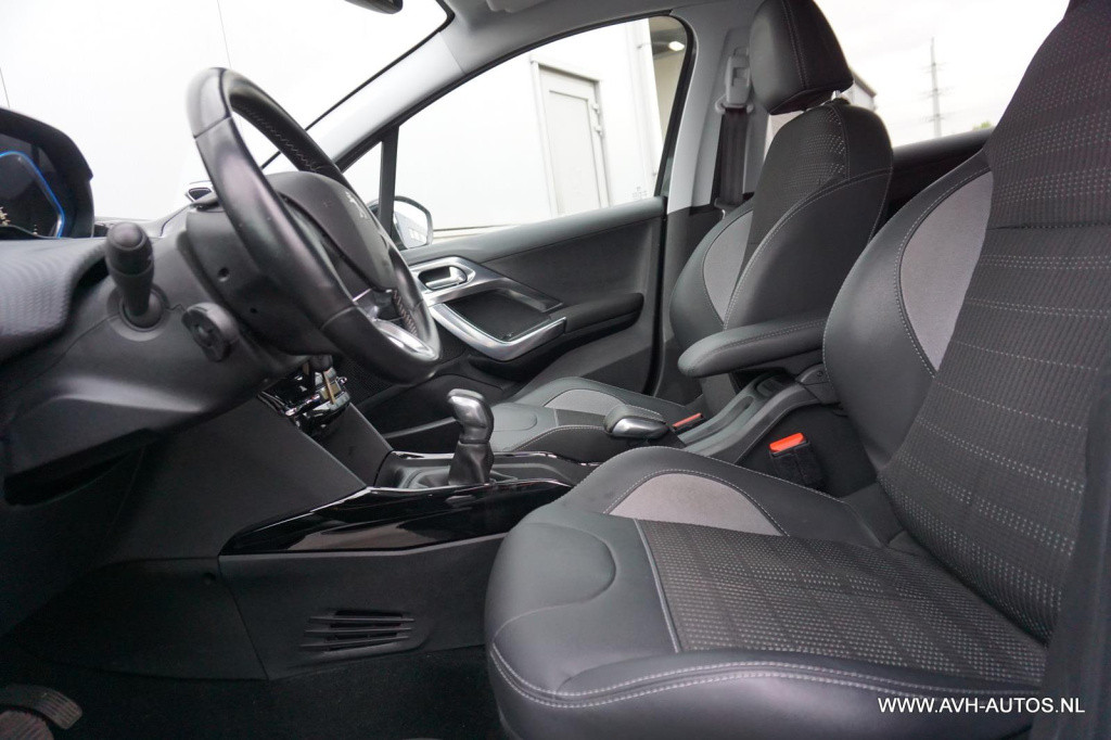 Peugeot 2008 1.2 puretech allure
