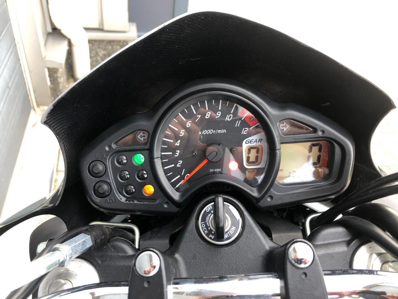 Suzuki SFV650 Gladius uit 2013, 13dkm met ABS, Rijklaar mee €3750,-