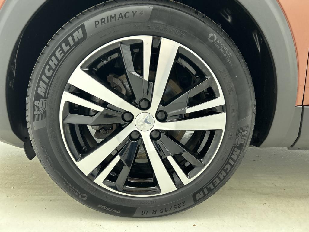 Peugeot 5008 180pk gt pack business | rijklaar | trekhaak | leer | adaptiev