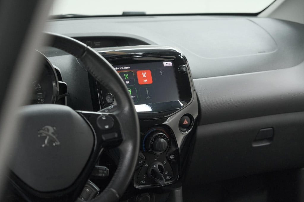 Peugeot 108 1.0 e-vti allure top! | elektrisch vouwdak | apple carplay | da