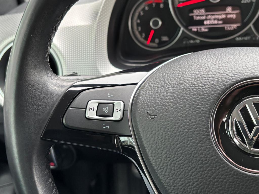 Volkswagen UP! 1.0 60pk 5d bmt high up!| climate|camera| cruise| stoelverwa