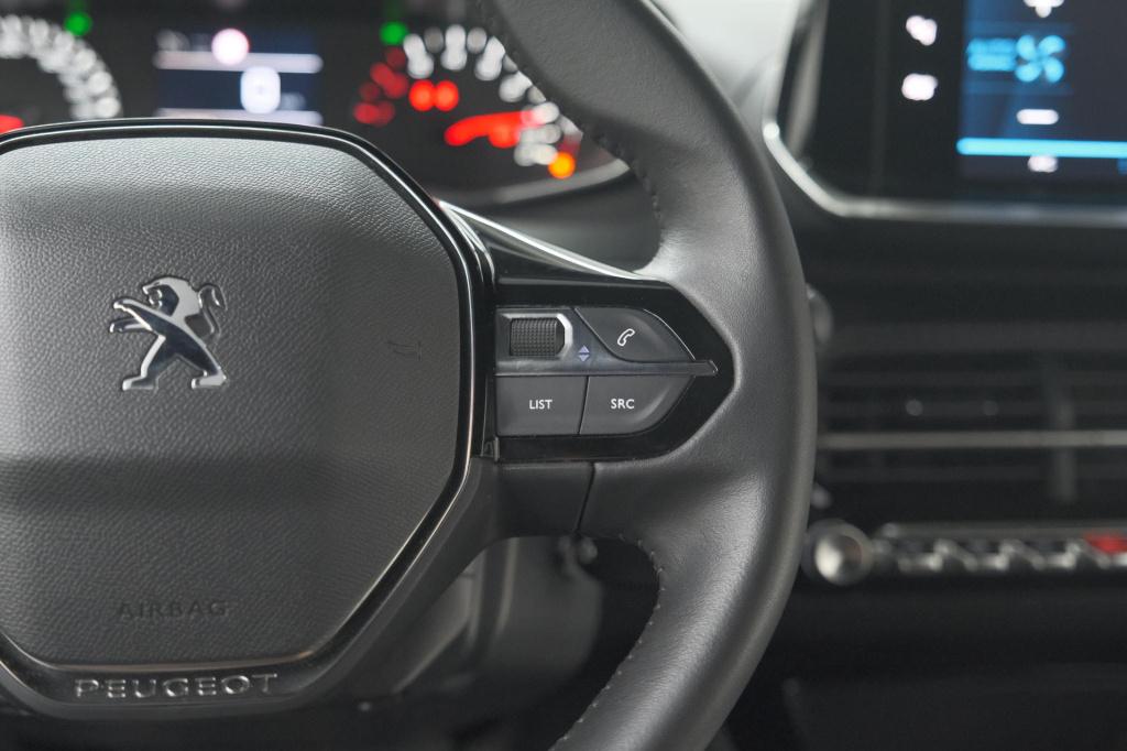 Peugeot 2008 puretech 130 active | camera | apple carplay | parkeersensoren