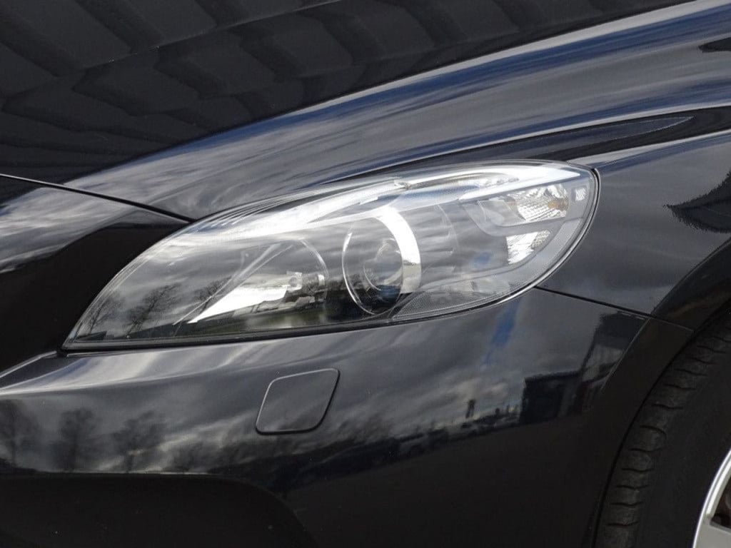 Volvo V40 1.6 t2 momentum stoelverwarming | navi | bluetooth