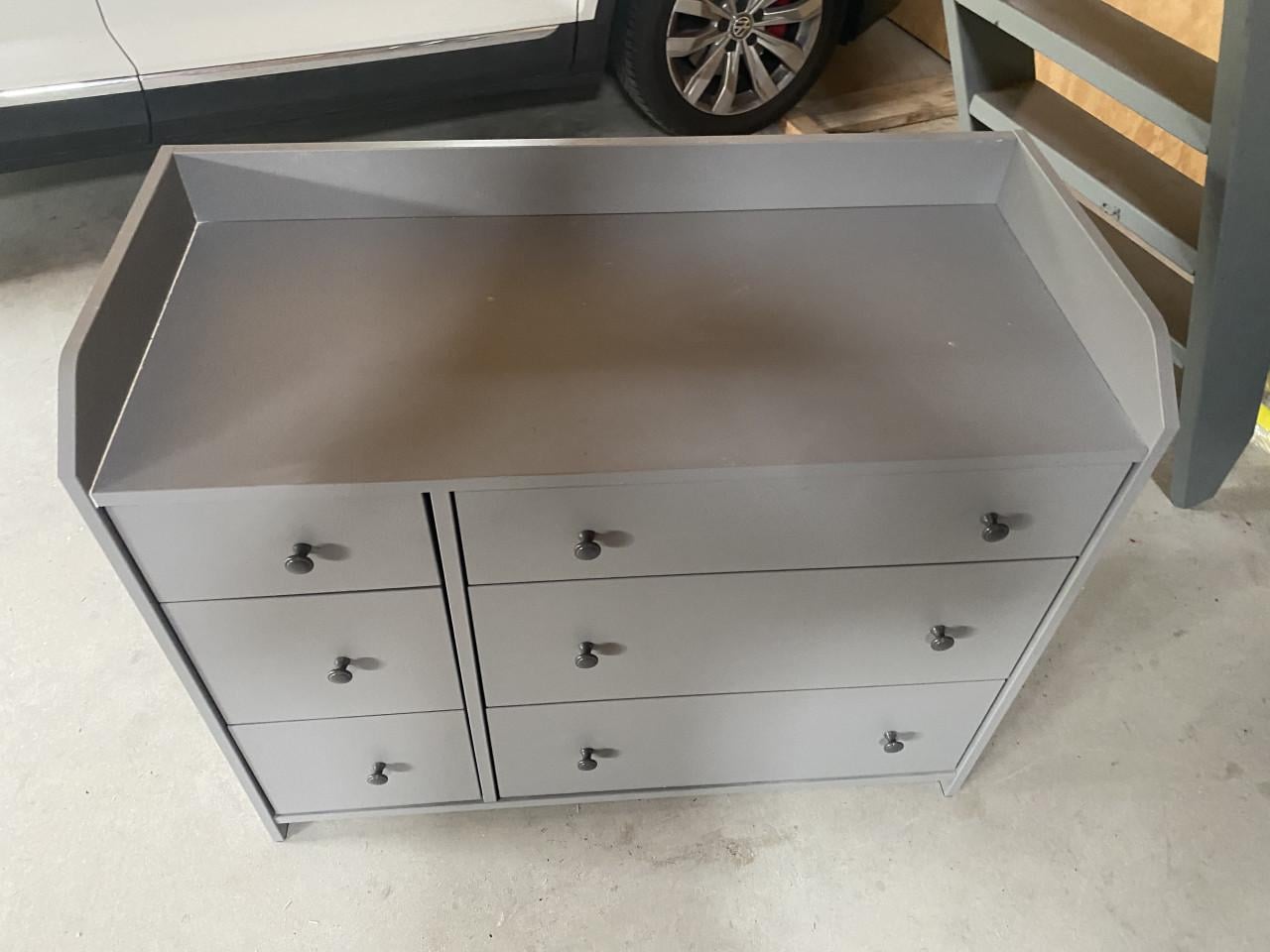 Commode / ladekast GERESERVEERD