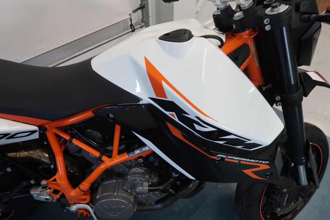 KTM 990 Supermoto R 2012 in nieuwstaat