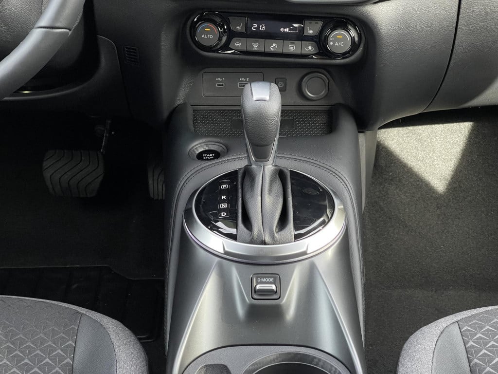 Nissan Juke 1.6 hybrid n-connecta cold pack