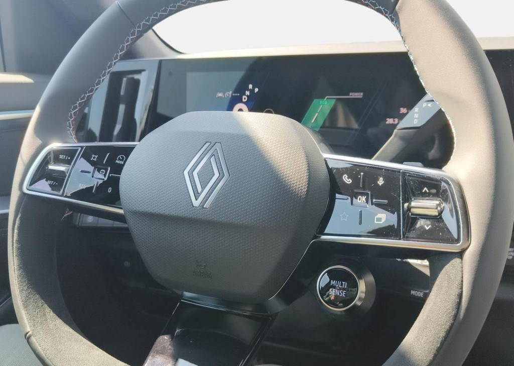 Renault Austral 1.2 e-tech full hybrid 200 techno esprit alpine - demo/ / e