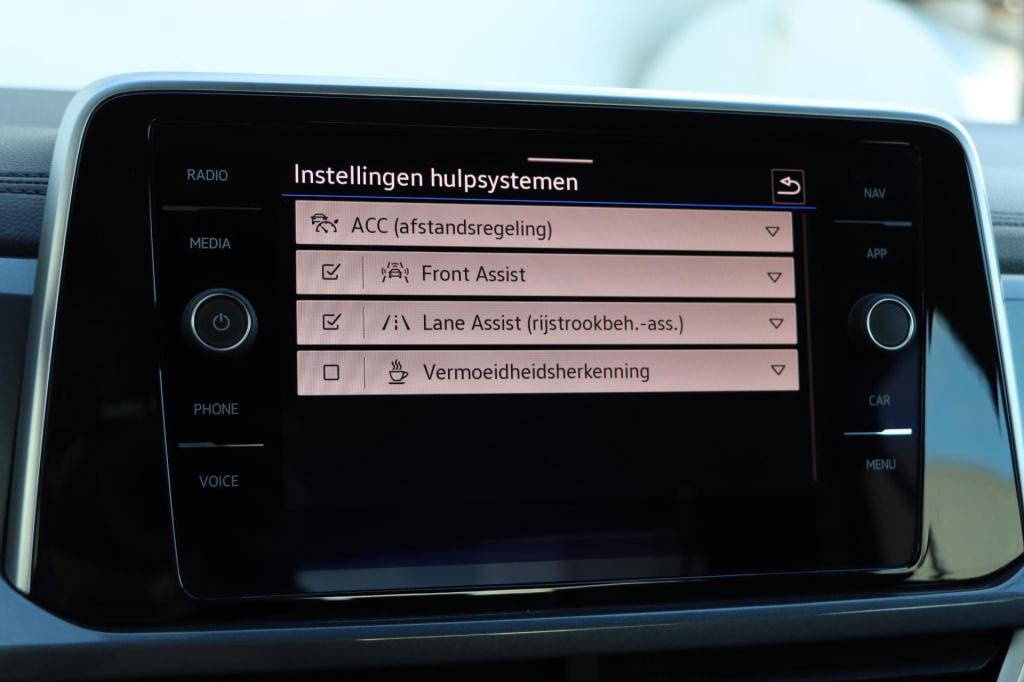 Volkswagen T-roc 1.5 tsi style 150pk dsg7