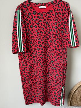 Zgan 2 x aangehad. Trendy Transfer Tuniek/ Jurk. Mt L. 40/42. Kleine 44.