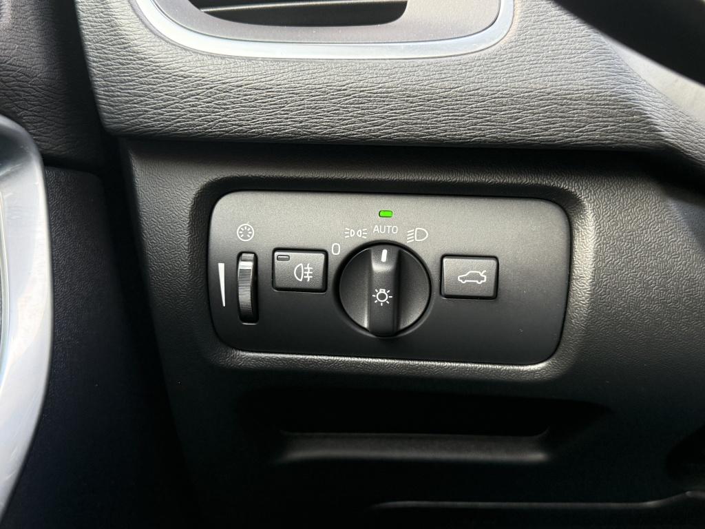 Volvo V40 cross country t3 153pk aut6 polar+ luxury| panodak| camera| leder