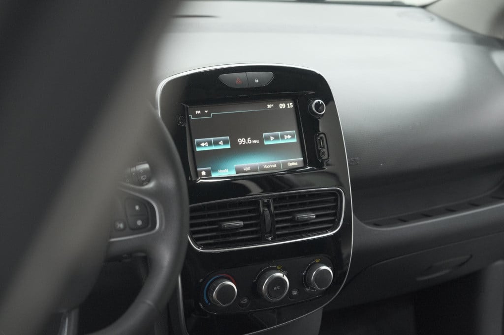 Renault Clio tce 90 limited | navigatie | parkeersensoren | cruise control 