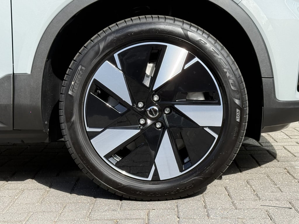 Volvo Ex40 extended range plus dark | extra getint glas | dak contrasterend