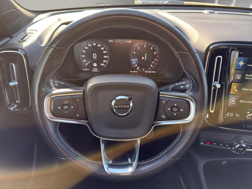 Volvo XC40 1.5 t3 r-design | camera | stoel/stuurverwarming | led | cruise 