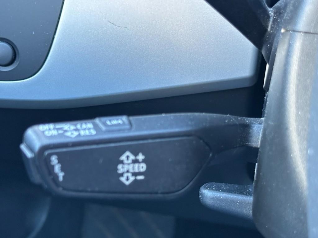 Audi A4 2.0 tdi design pro line uitklapbare trekhaak stoelverwarming