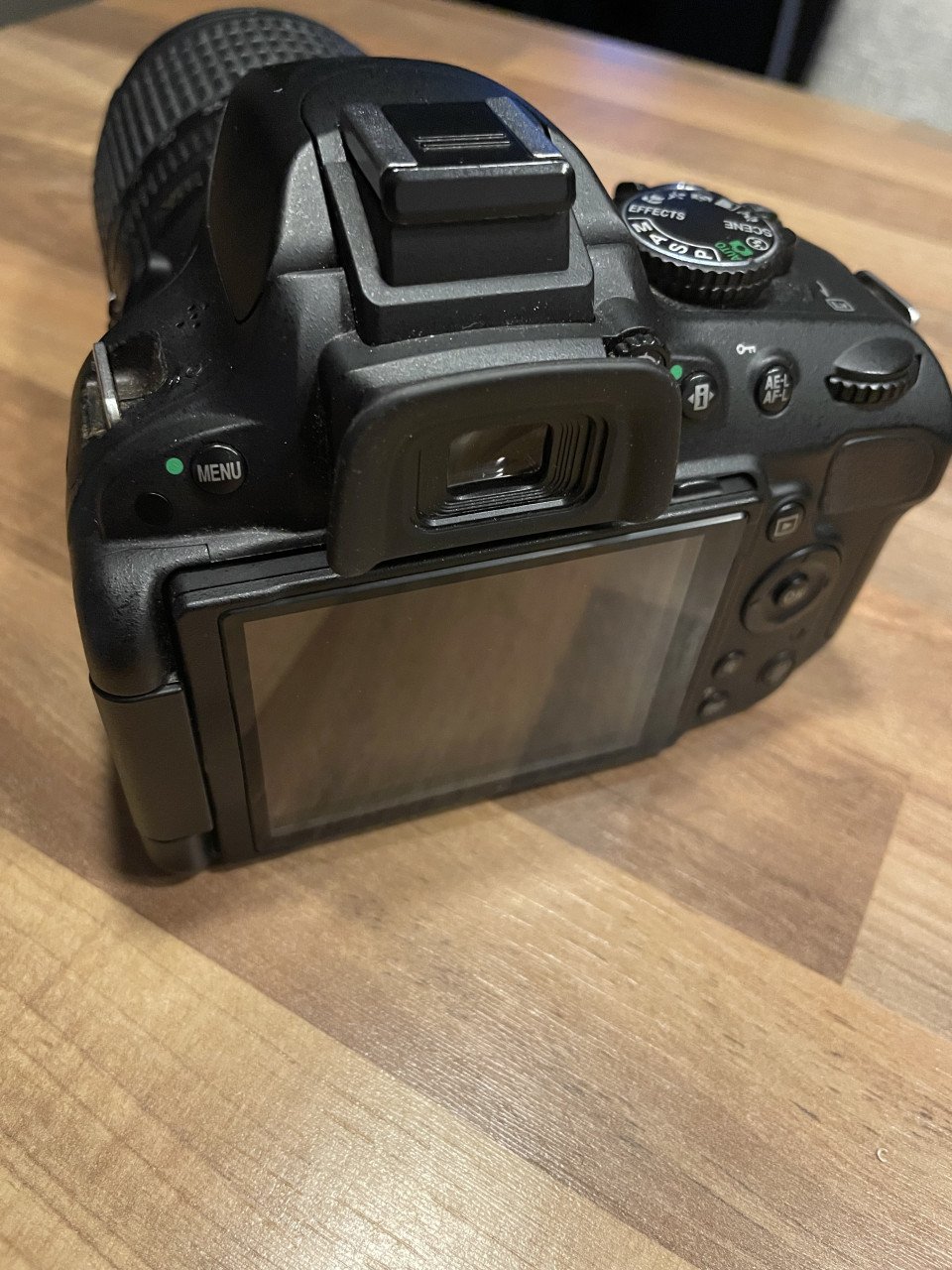 Nikon D5100 digitale spiegelreflex camera + Nikon AF-S DX 18-105mm lens