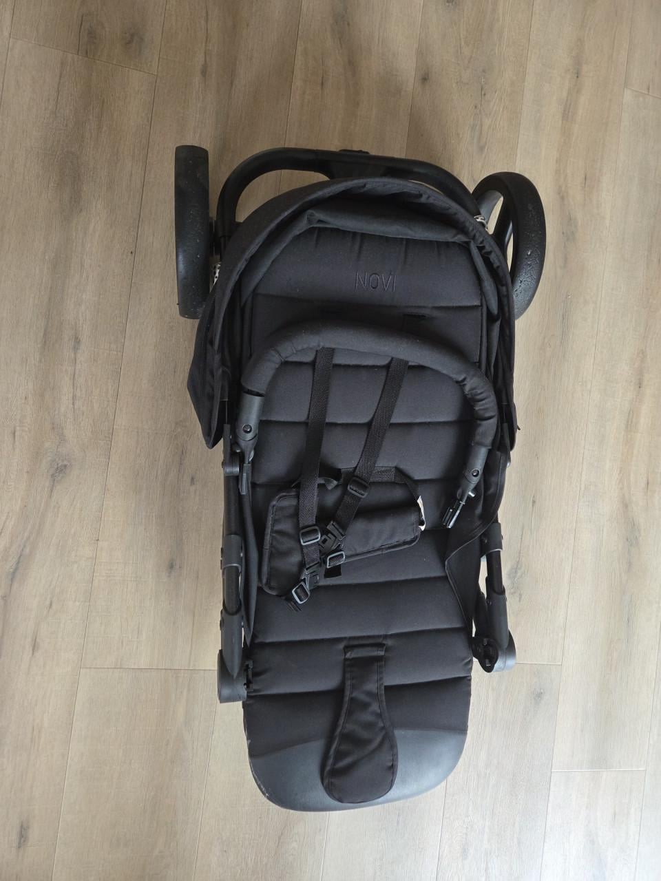 Novi Grande Go Buggy - zo goed als nieuw!