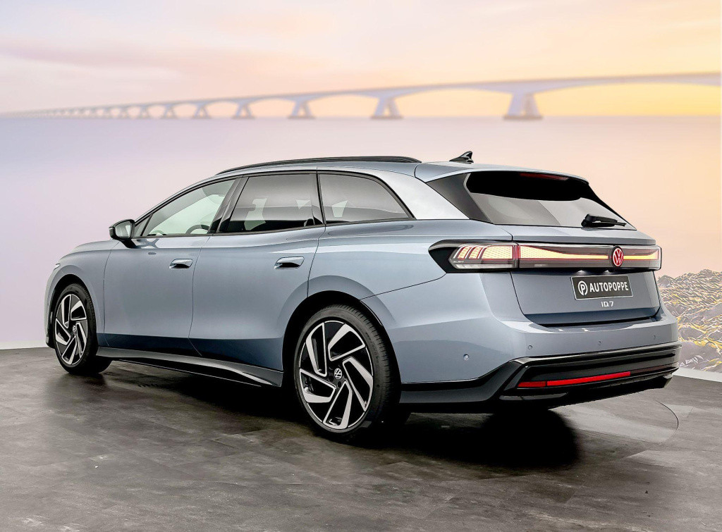 Volkswagen Id.7 tourer pro business 77 kwh 210 kw / 286 pk