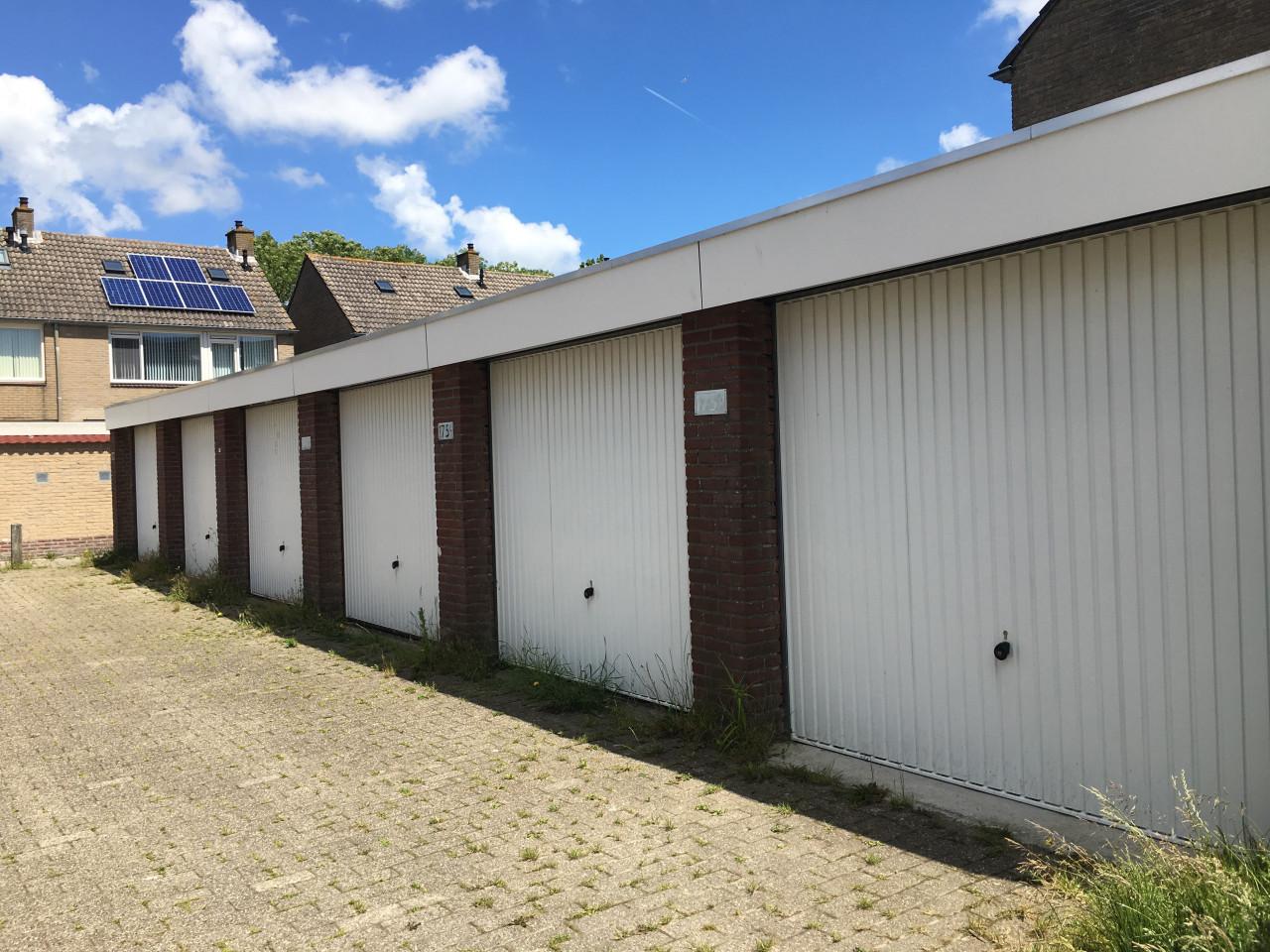 Te huur: diverse garageboxen Middelburg