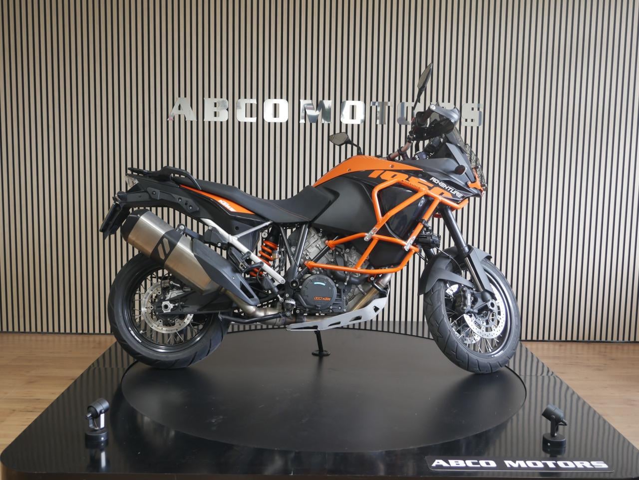 KTM 1050 ADVENTURE