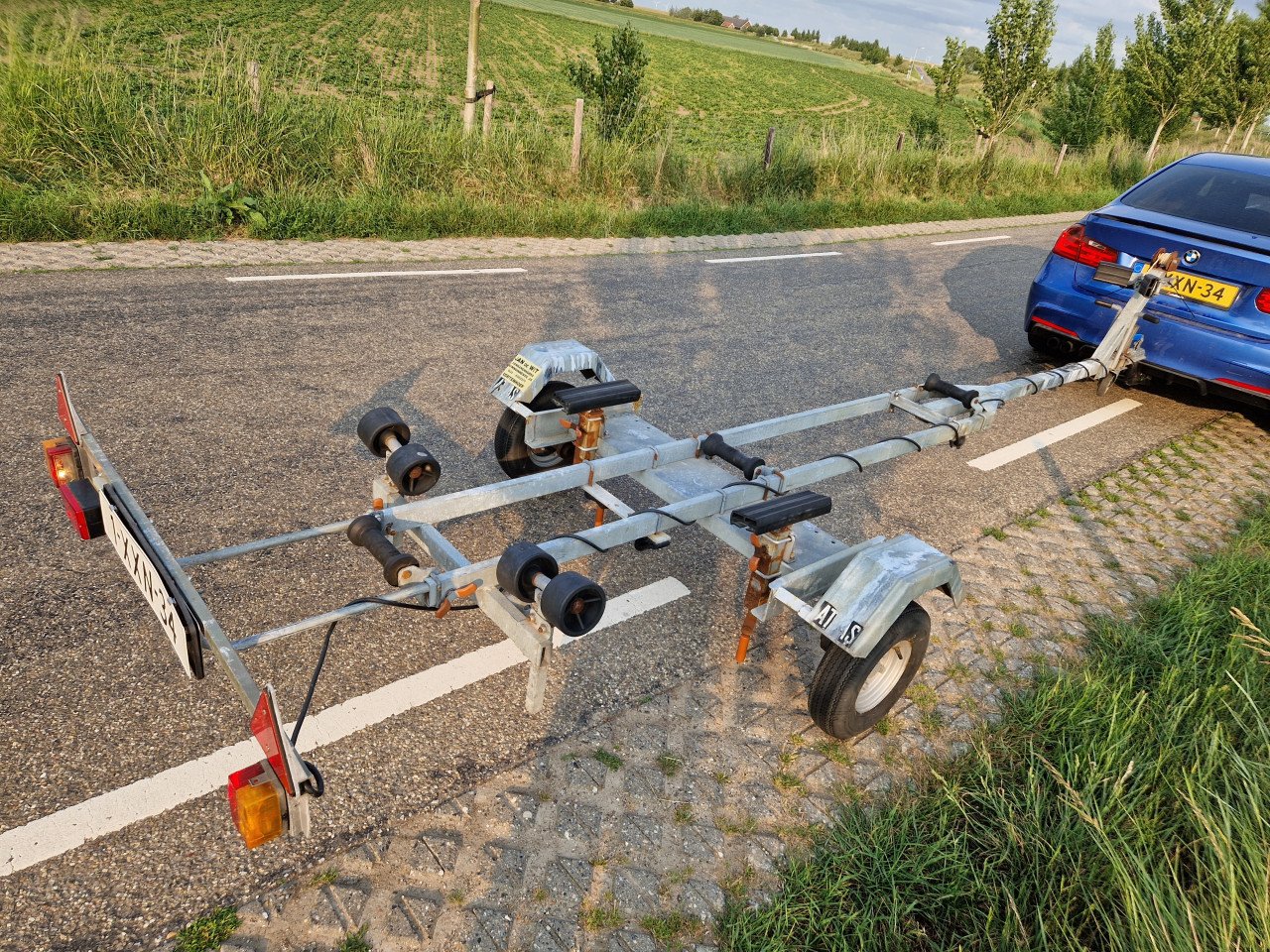 Boottrailer Atlas trailer met 750 kg Knott as 4.50 meter
