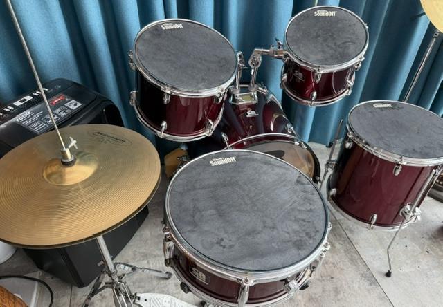 Drumstel compleet en met.................