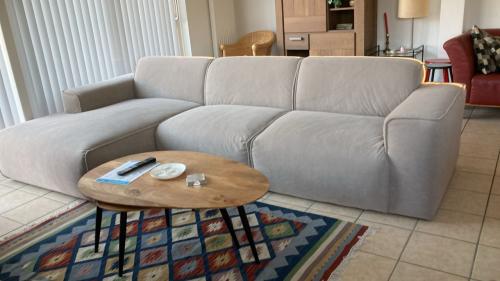 Nagenoeg nieuwe zitbank.