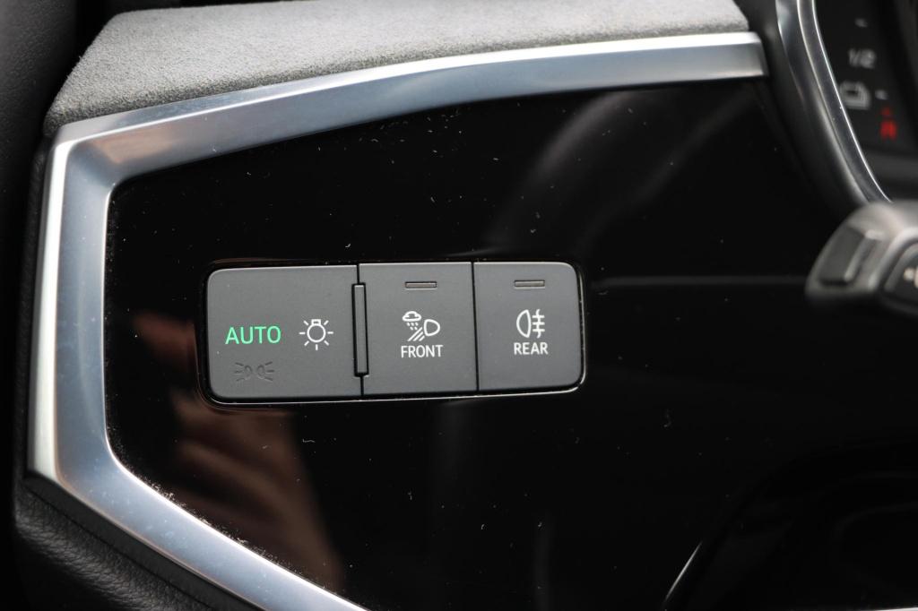 Audi Q3 sportback 45 tfsi e s line 245pk s tronic | soh 91,1% |