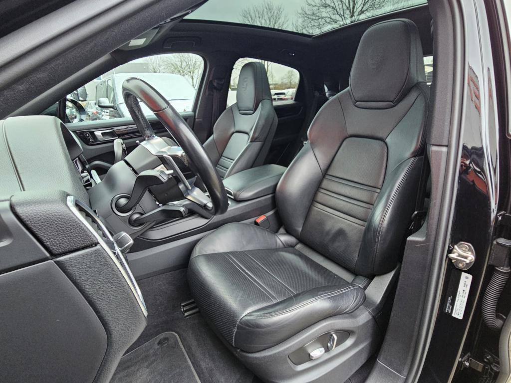 Porsche Cayenne coupé 3.0 e-hybrid | sport chrono | pano | nl-auto