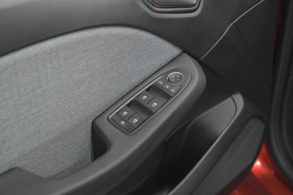 Renault Clio 1.6 e-tech full hybrid 145 techno | 360 camera | bose audio | 