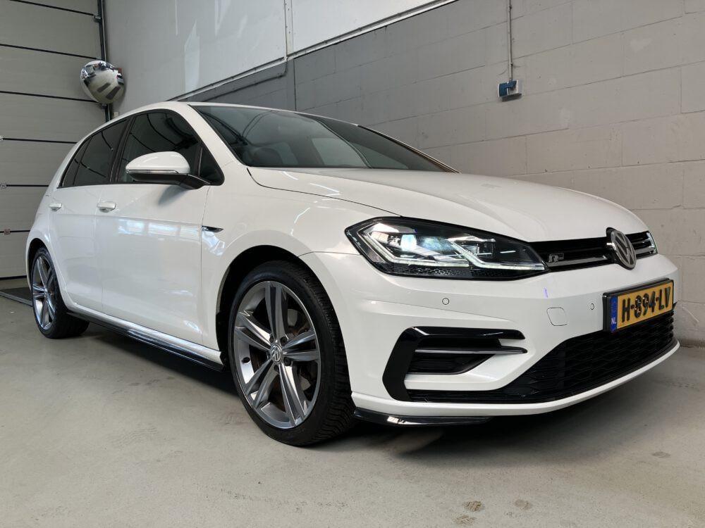 Volkswagen Golf 1.5 TSI Highline Business R