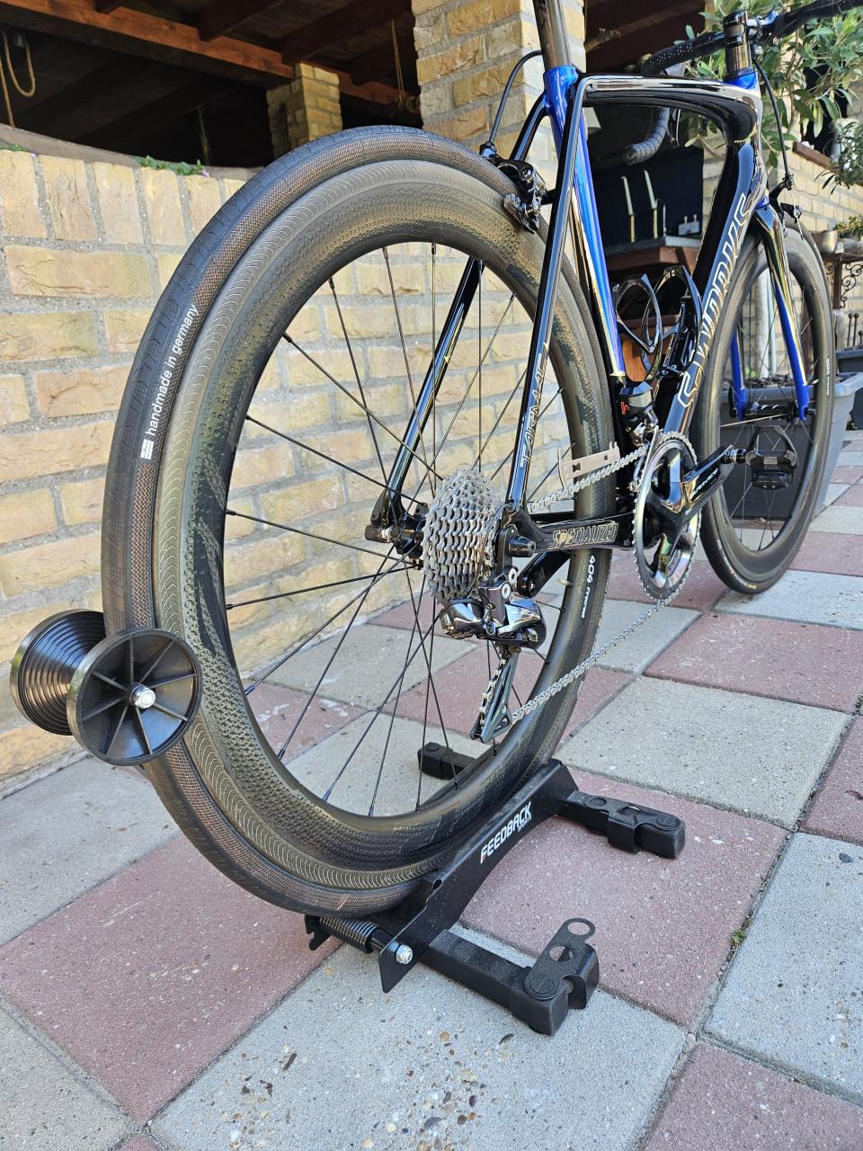 Specialized S-Works Tarmac - Nibali Shark Ed. - Zipp 404 - Dura-Ace Di2
