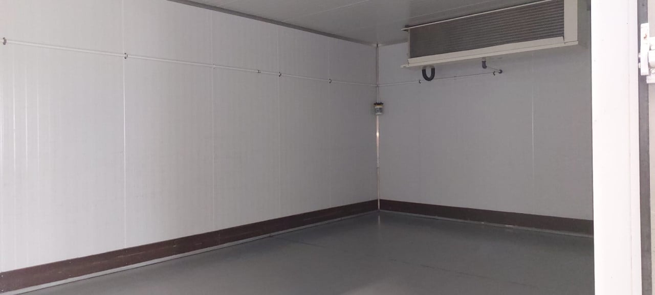 Te huur bedrijfspand met koeling