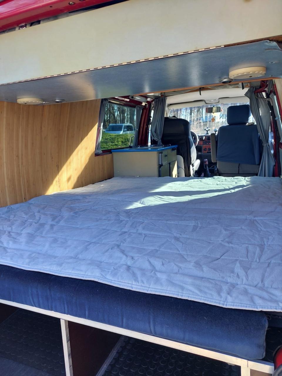 Rode avontuurlijke Camper
