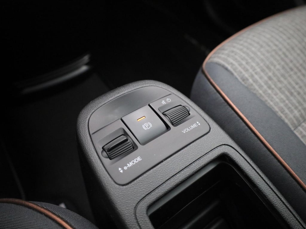 Fiat 500 icon 42 kwh | navigatie | panoramadak | apple carplay / android au