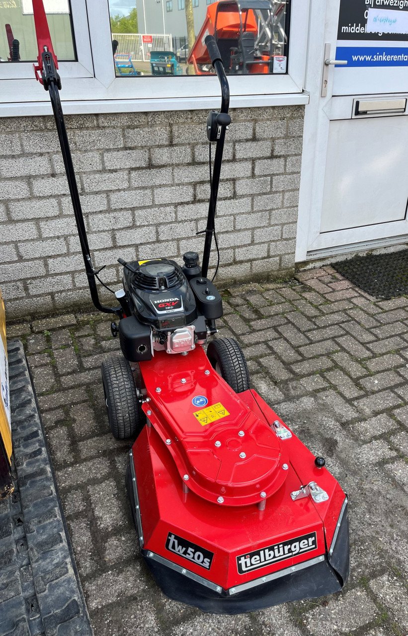Bakfrees, onkruidborstelmachine, stobbenfrees, diverse park en tuinmachines