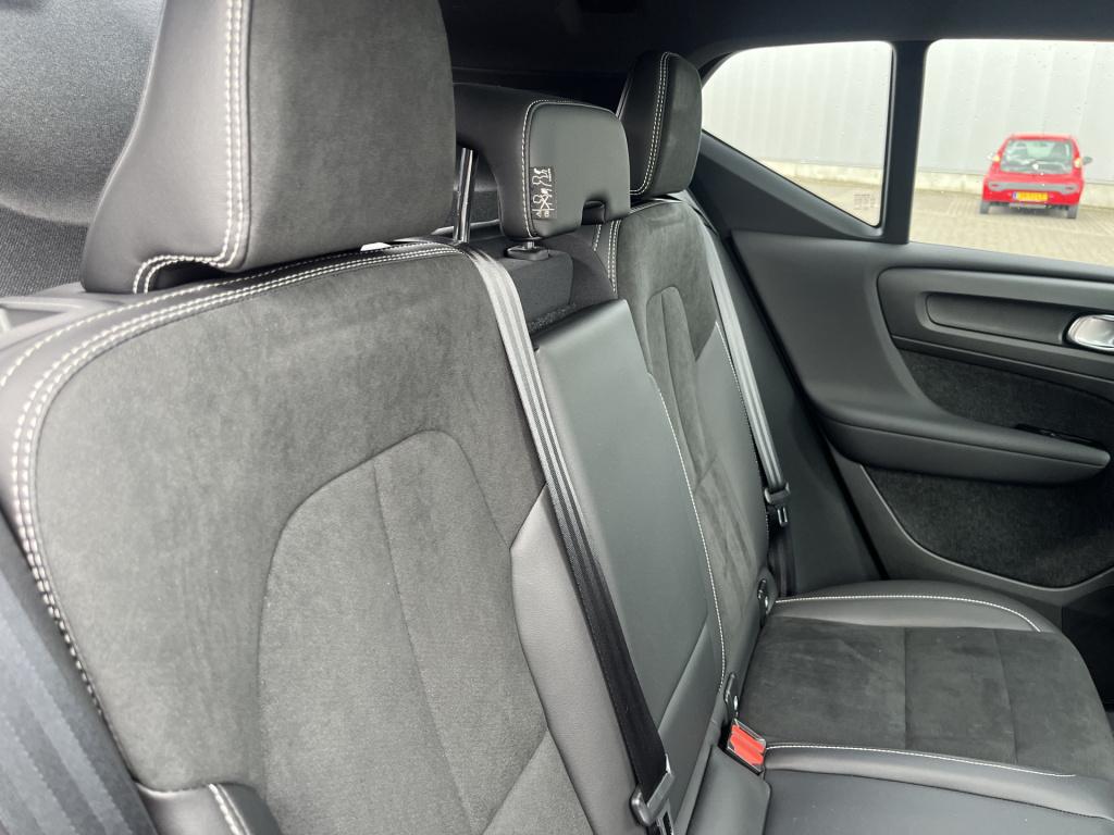 Volvo XC40 1.5 t4 recharge r-design 210 pk panorama