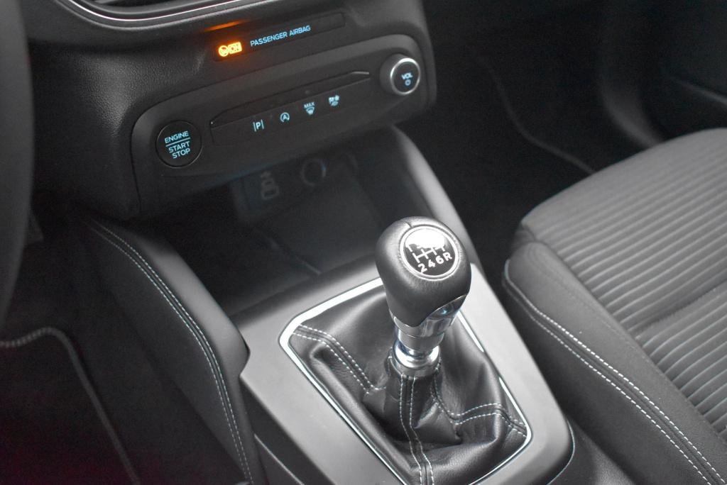 Ford Focus wagon 1.0 ecoboost hybrid titanium x | climate control | cruise 